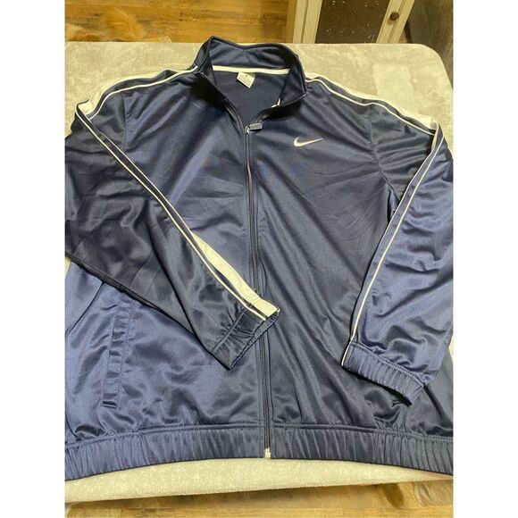 COPY - Nike Jacket - Picture 1 of 4